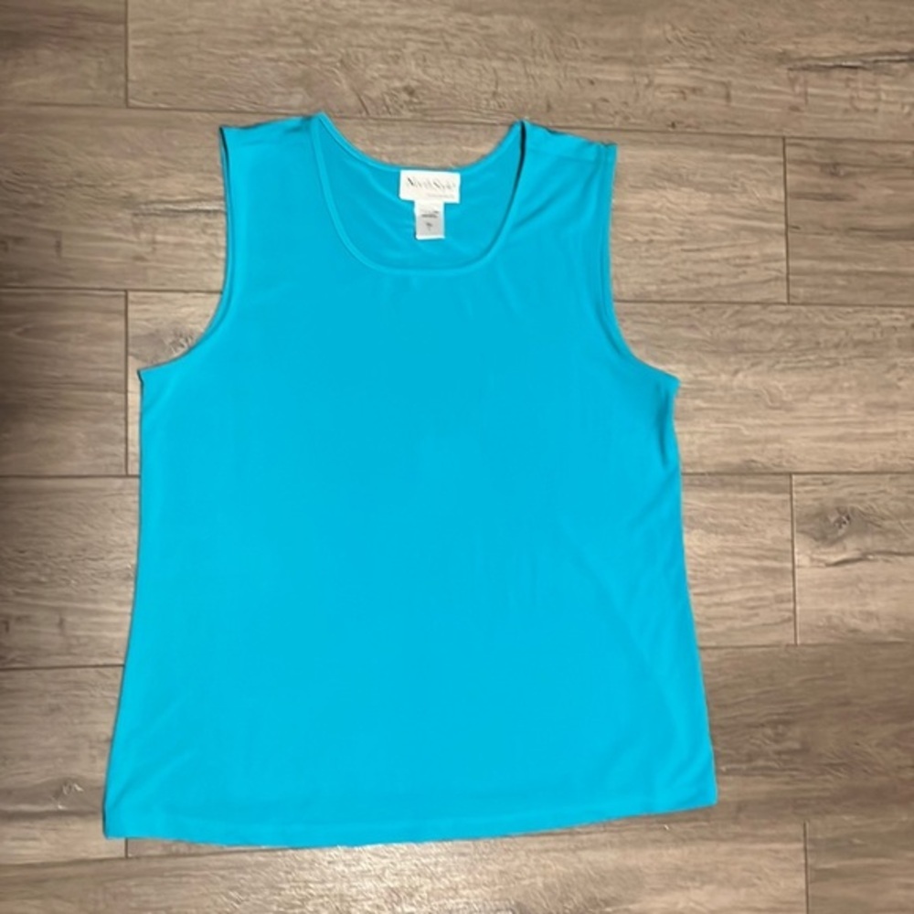 NorthStyle womens tank top